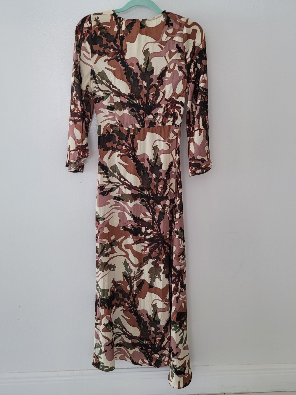 Grade & Gather Twist-Front Floral Maxi Dress in Blush and Olive Size S - Picture 7 of 16
